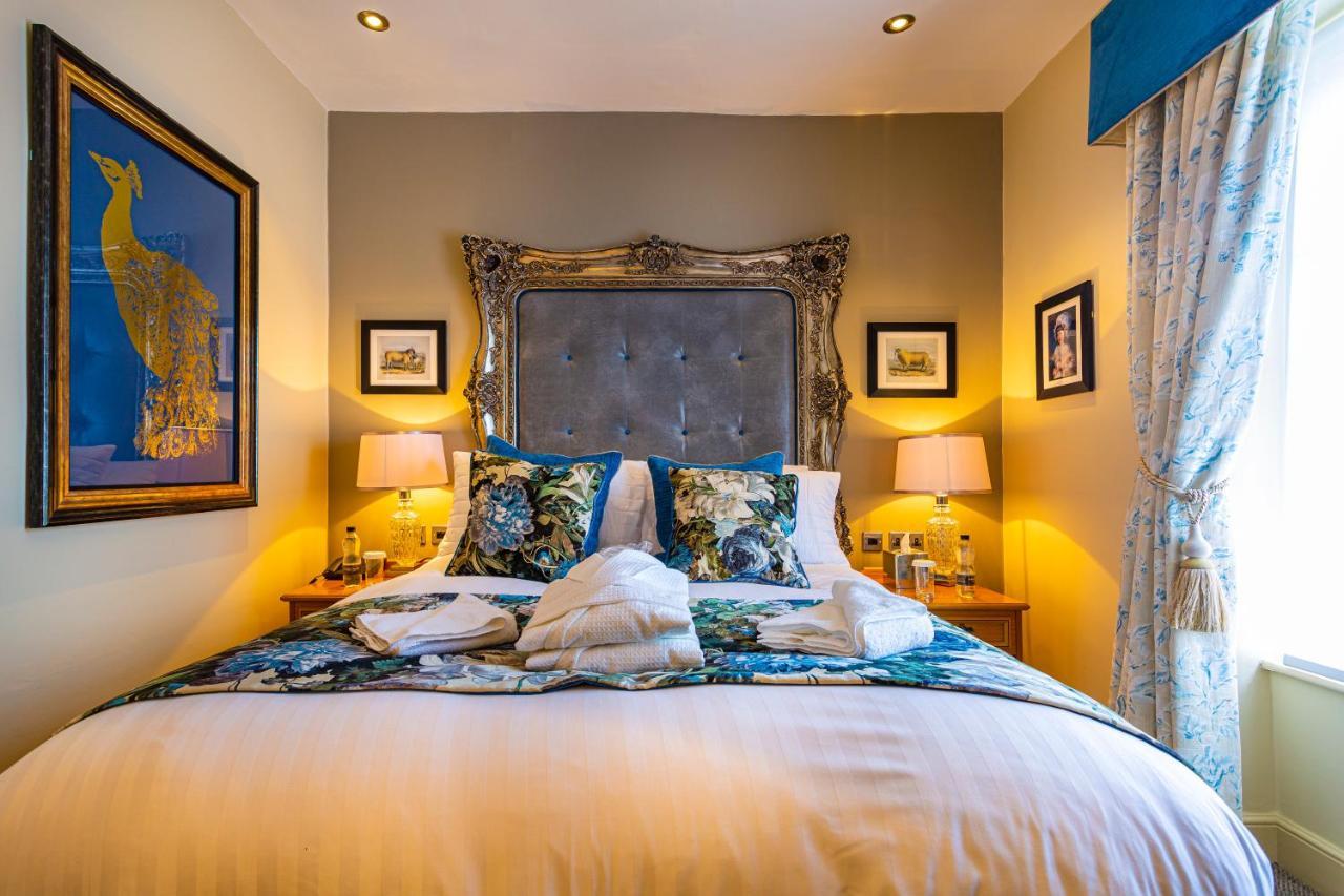 The Rutland Arms Hotel, Bakewell, Derbyshire エクステリア 写真