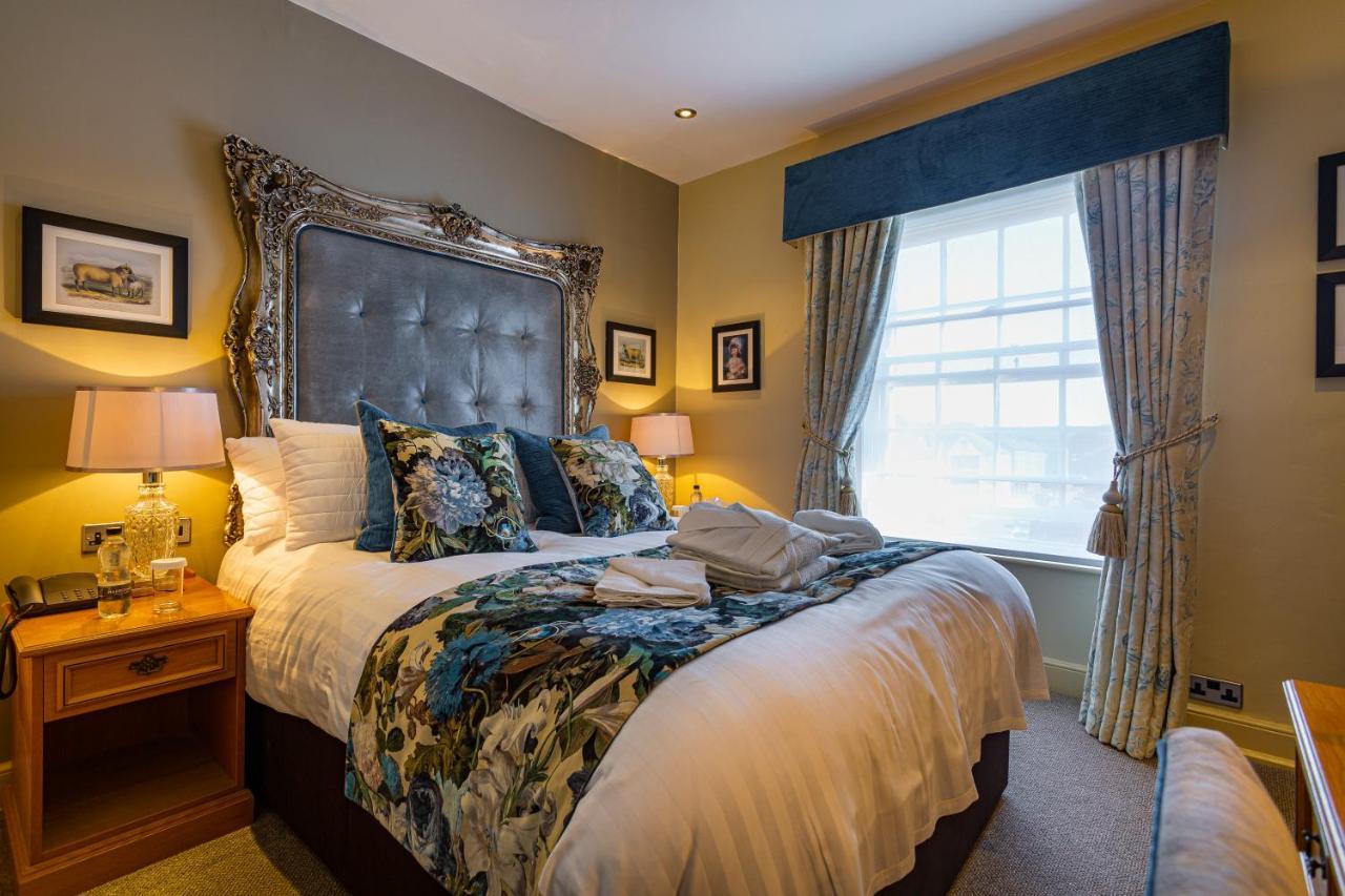 The Rutland Arms Hotel, Bakewell, Derbyshire エクステリア 写真
