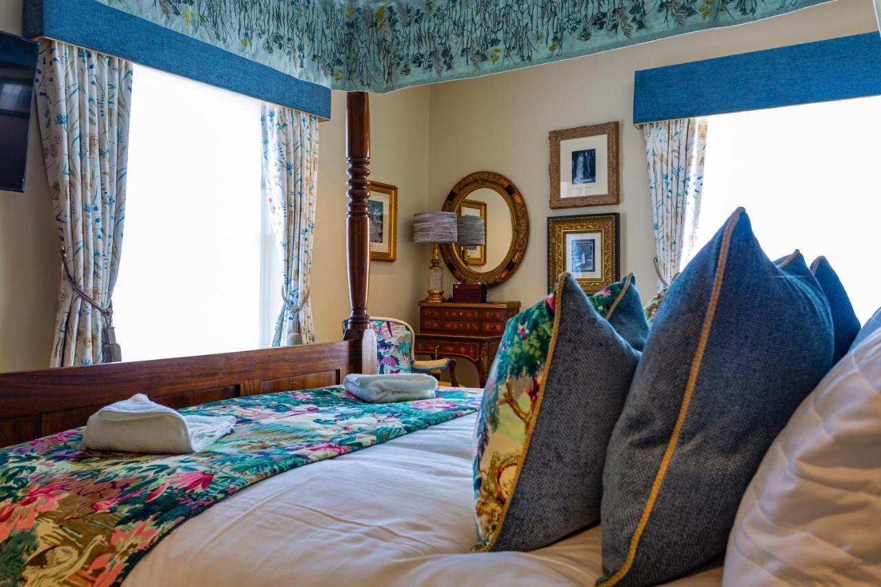The Rutland Arms Hotel, Bakewell, Derbyshire エクステリア 写真