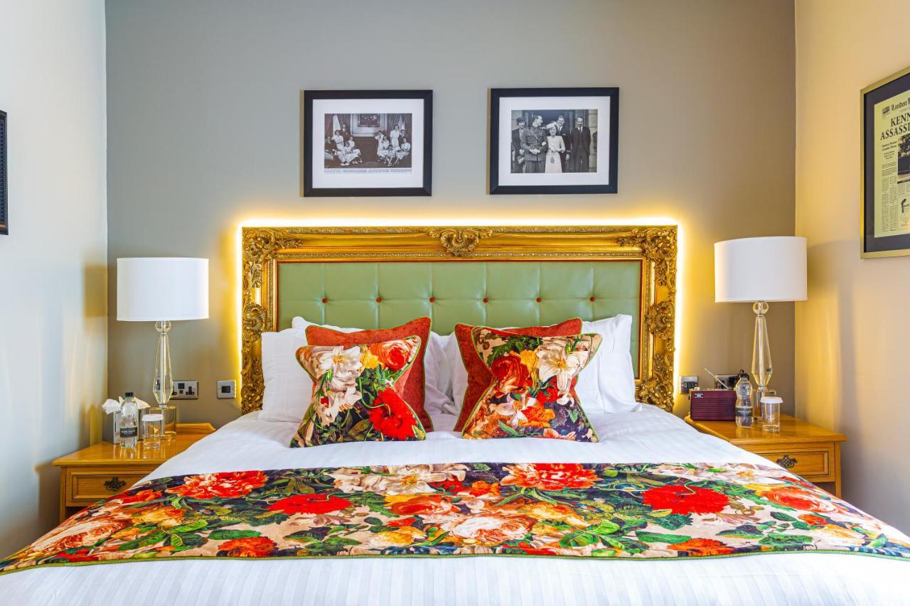 The Rutland Arms Hotel, Bakewell, Derbyshire エクステリア 写真