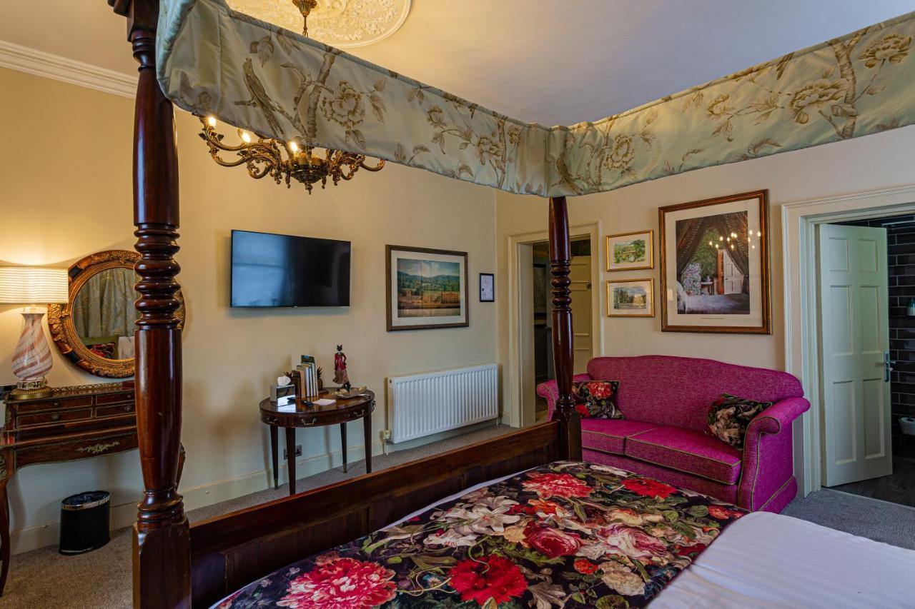 The Rutland Arms Hotel, Bakewell, Derbyshire エクステリア 写真