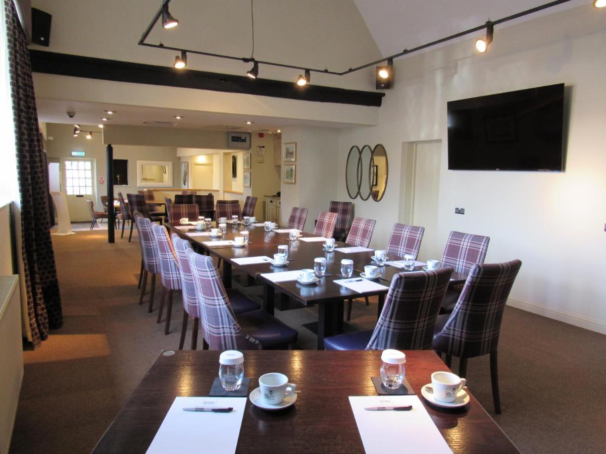 The Rutland Arms Hotel, Bakewell, Derbyshire エクステリア 写真