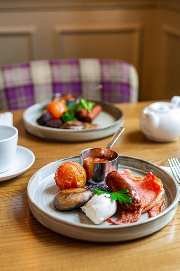 The Rutland Arms Hotel, Bakewell, Derbyshire エクステリア 写真