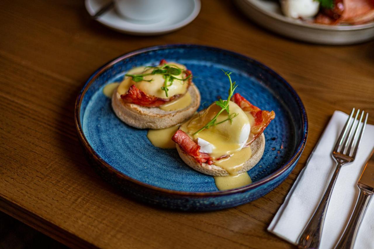 The Rutland Arms Hotel, Bakewell, Derbyshire エクステリア 写真