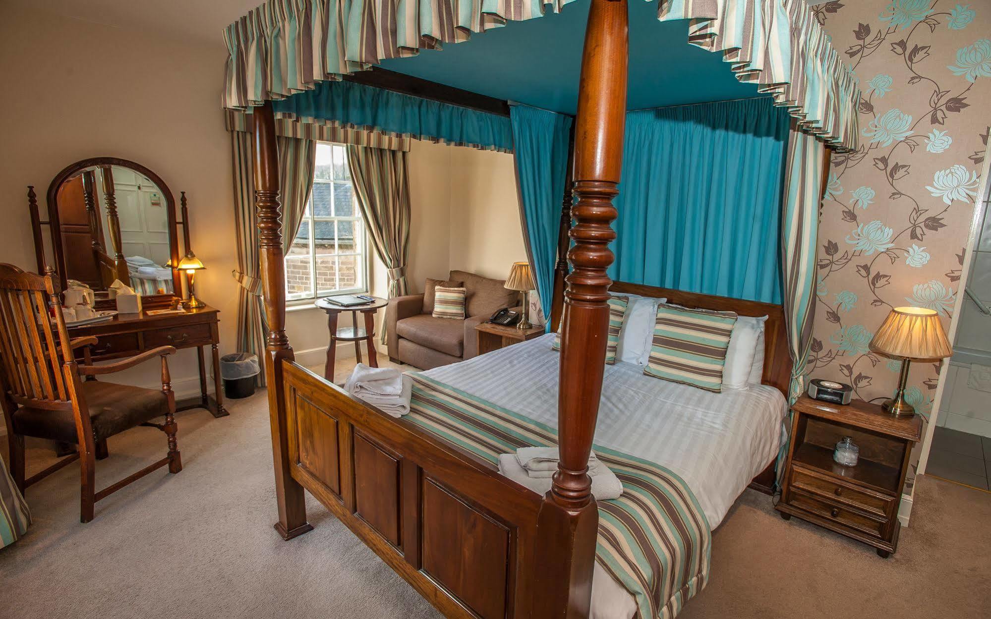 The Rutland Arms Hotel, Bakewell, Derbyshire エクステリア 写真