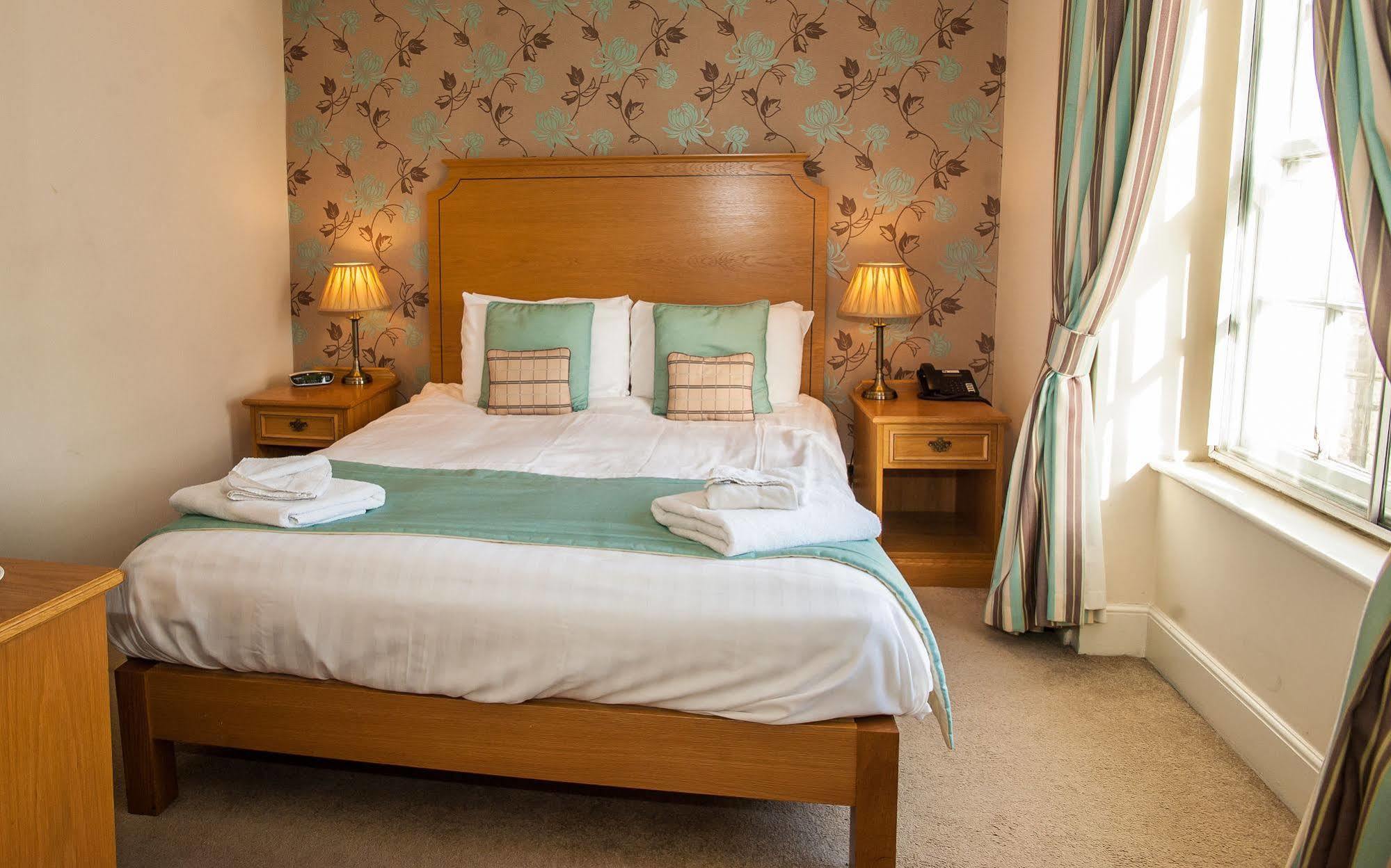 The Rutland Arms Hotel, Bakewell, Derbyshire エクステリア 写真